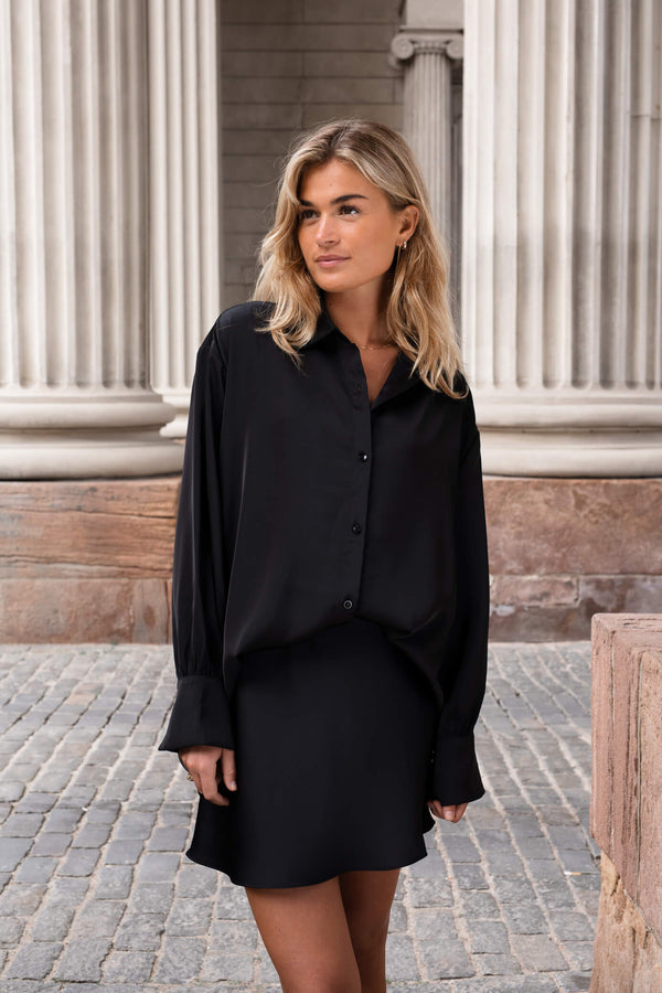 Berry Skirt - Black