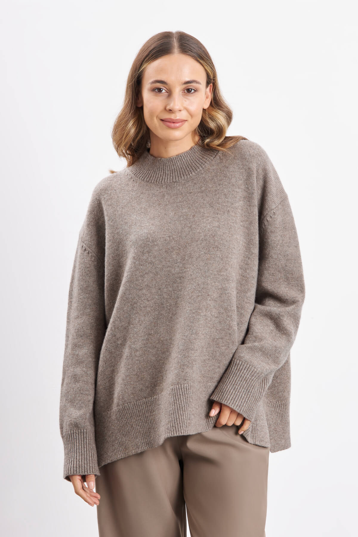 Mack Sweater - Brown